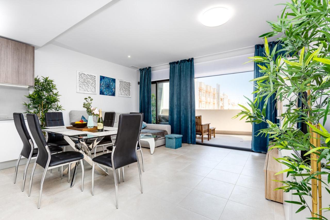 Moderno Apartamento Scandic, Playa Del Cura 托雷维耶哈 外观 照片