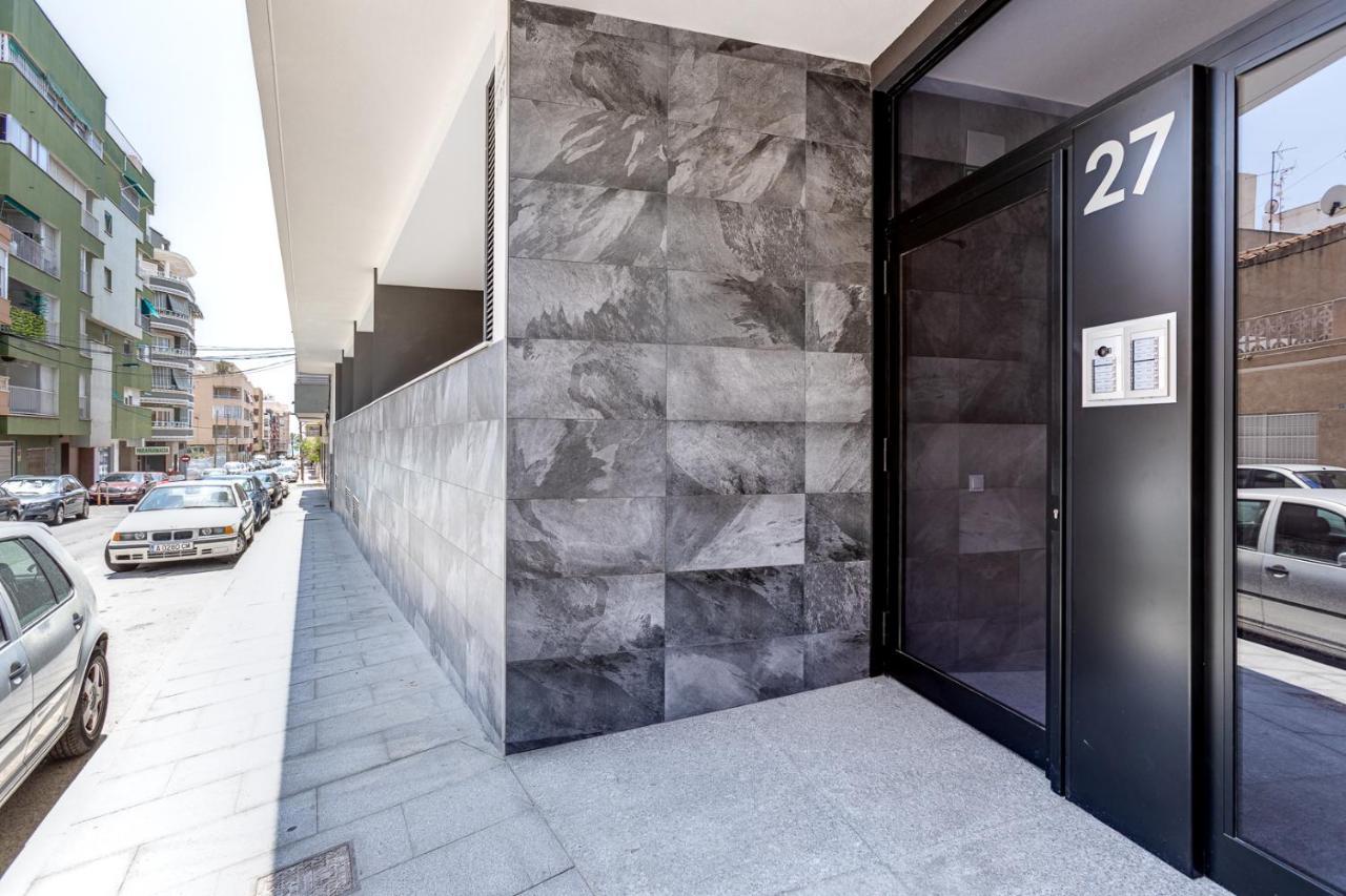 Moderno Apartamento Scandic, Playa Del Cura 托雷维耶哈 外观 照片